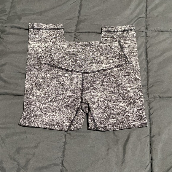 Lululemon Wunder Under Crop Hi-Rise 21" - Picture 5 of 11